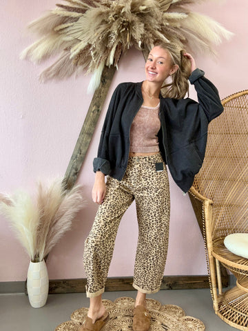 Risen Mid Rise Cropped Barrel Leopard