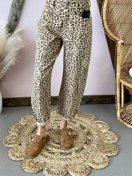 Risen Mid Rise Cropped Barrel Leopard
