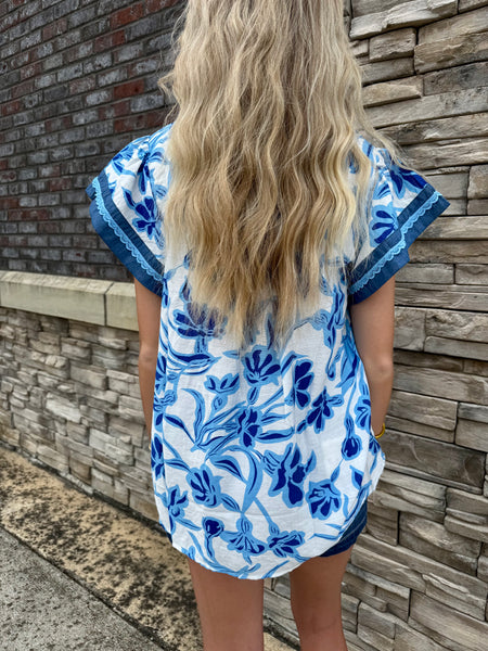 Everly Floral Scalloped Flutter Blouse
