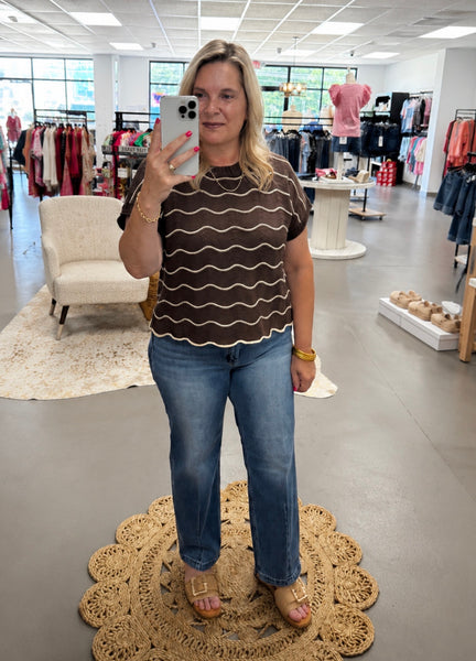 Wavy Scallop Short Sleeve Knit Sweater