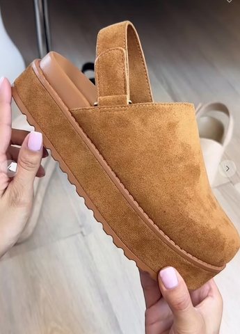 Slingback Clogs Tan