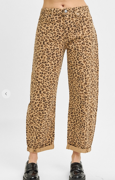 Risen Mid Rise Cropped Barrel Leopard